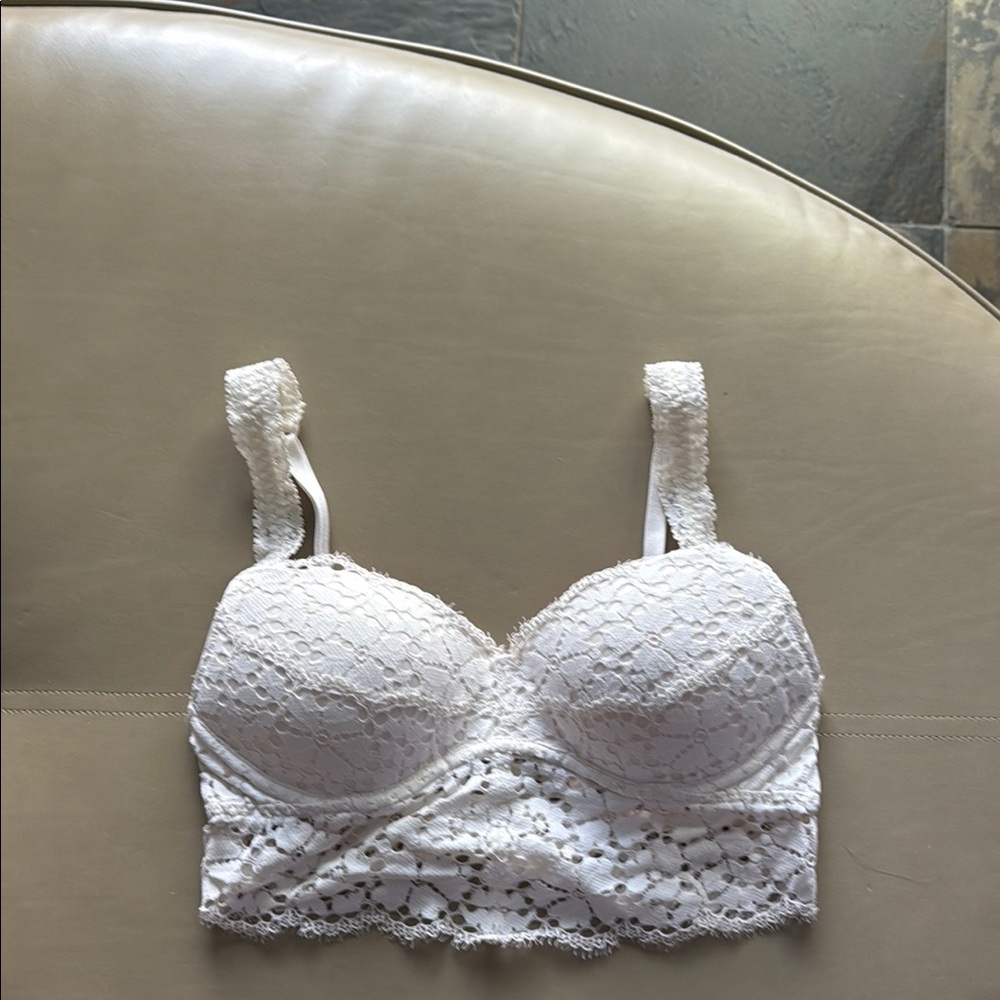 PINK Victoria's Secret Cream Lace Bra with Underwire
